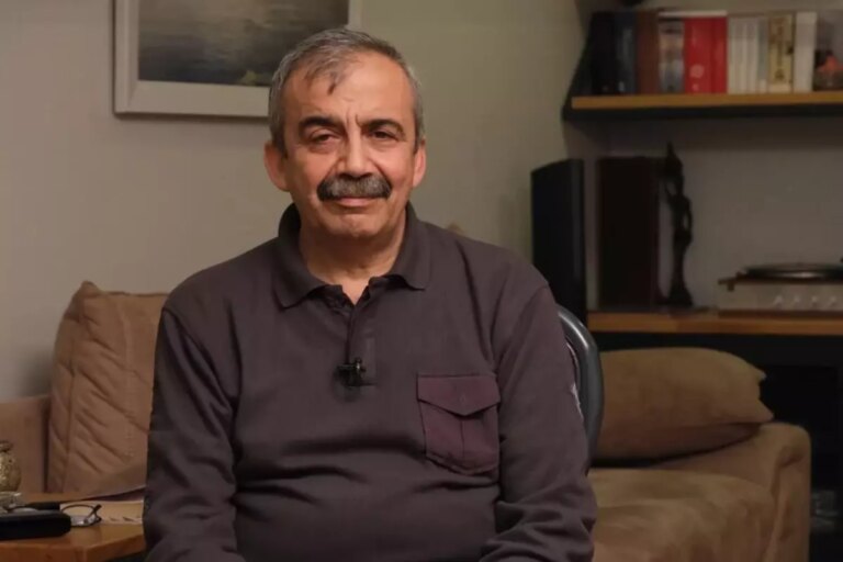 onderin-doktorlarindan-endiselendiren-sozler-cok-kritik-pozisyonda-uzun-vadeli-konusamayiz-JEMHvLF7.jpg